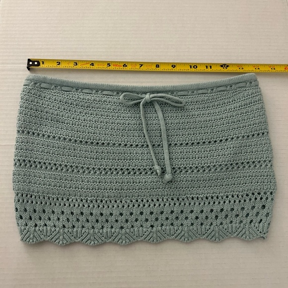 Hollister California medium Elegant Crochet Knit Tank Top in Sage Green women. - Picture 4 of 5